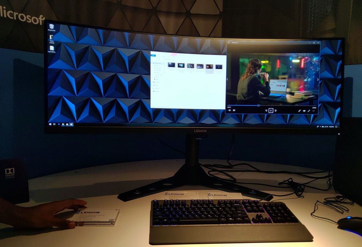 Lenovo Legion Punya Monitor Lengkung 43 