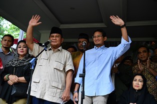 Prabowo-Sandiaga Klaim Menang 52%