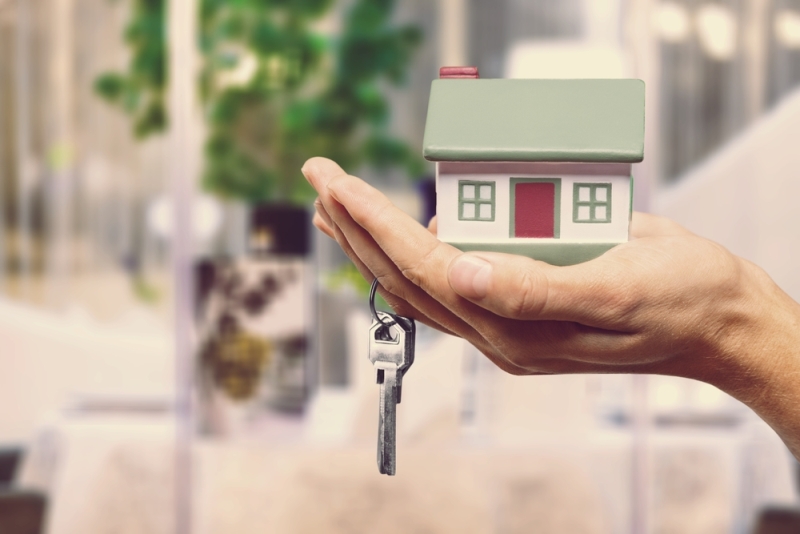 Keuntungan Beli Properti Di Saat Pandemi<script async src=