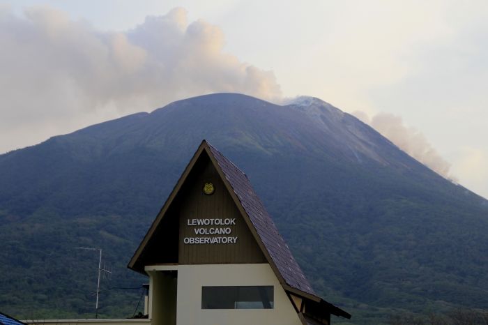 Aktivitas Gunung Ile Lewotolok Mereda