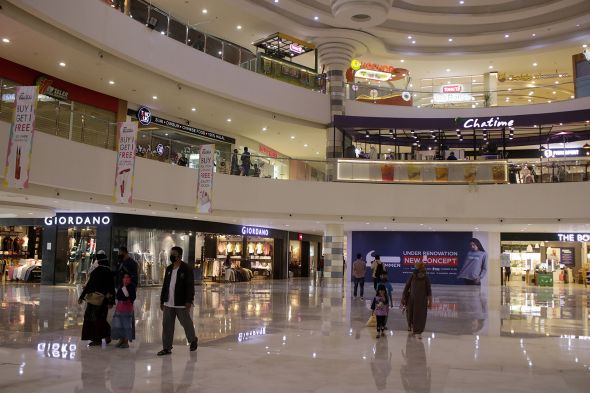 Mal Boleh Buka hingga Pukul 5 Sore dengan Kapasitas 25%