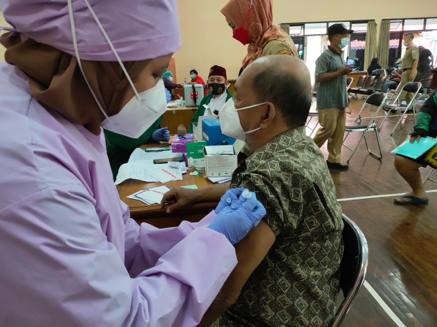 44,7 Juta Orang Tervaksinasi Dosis Lengkap per 18 September