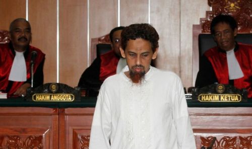 Umar Patek Bebas Bersyarat
