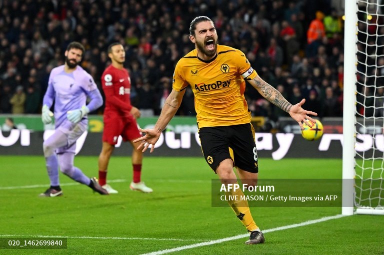 Wolves Permalukan Liverpool