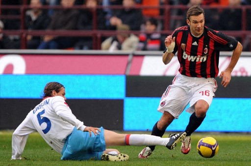 Daftar Penyerang Terbaik AC Milan Era 1990 hingga 2000