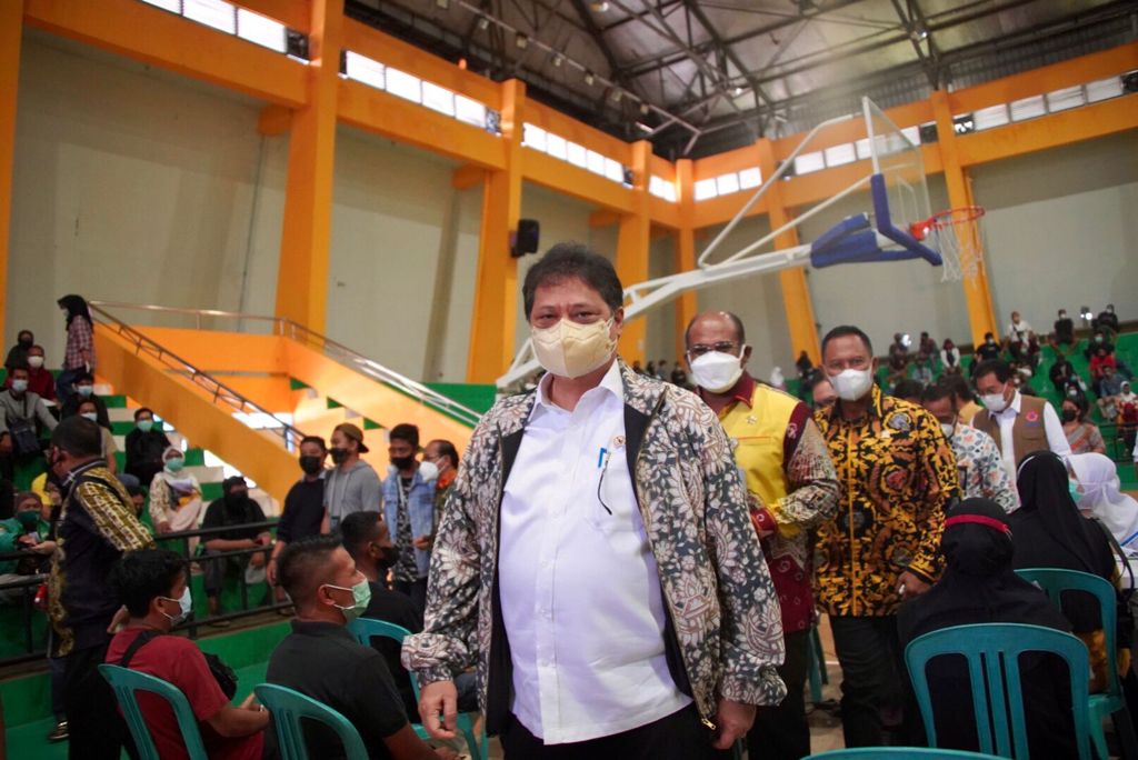 Menko Airlangga Cek Penanganan Covid-19 dan Vaksinasi di Kalimantan Selatan