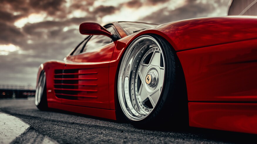 Gaya Kekinian di Ferrari Testarossa