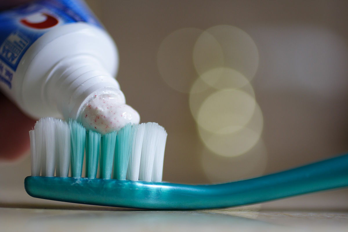 Studi: Residu Triclosan Ternyata Masih Ada di Atas Sikat Gigi