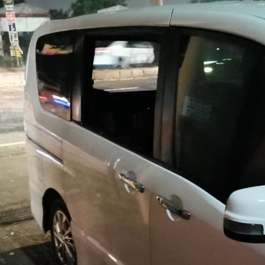 Ditinggal Makan di Pinggir Jalan, Mobil Anji Dibobol Maling