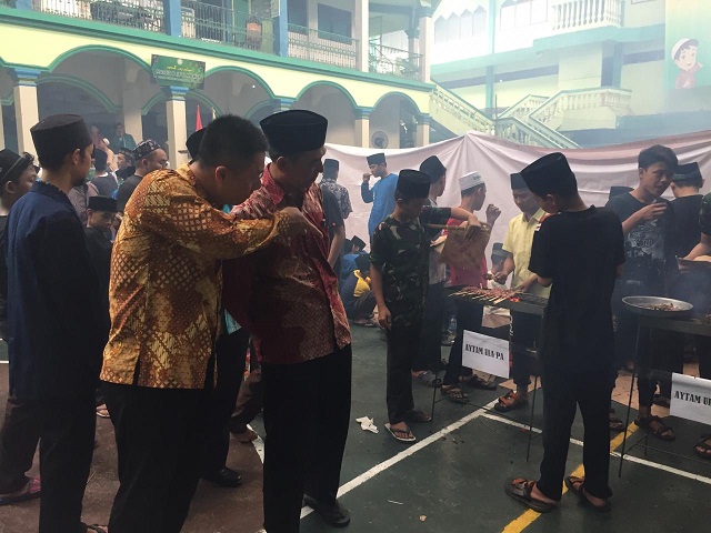 Wakil Kedutaan Negara Tetangga <i>Nyate</i> di Pesantren As Shidiqiyah