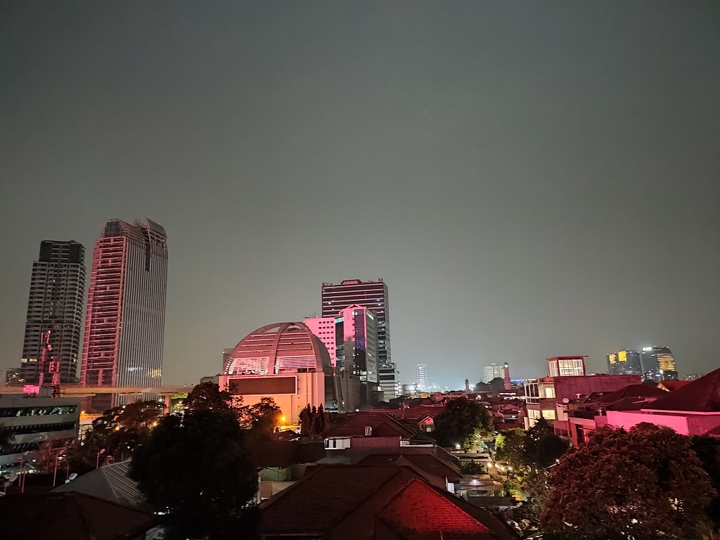 Review Redmi Note 10 Pro, Pantas Jadi yang Terbaik di Mid-Range