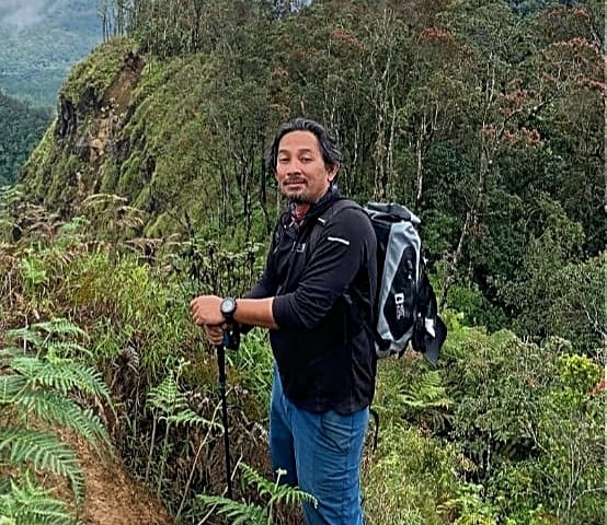 Makki Ungu Bangga Bisa Jelajahi Tujuh Gunung Indonesia