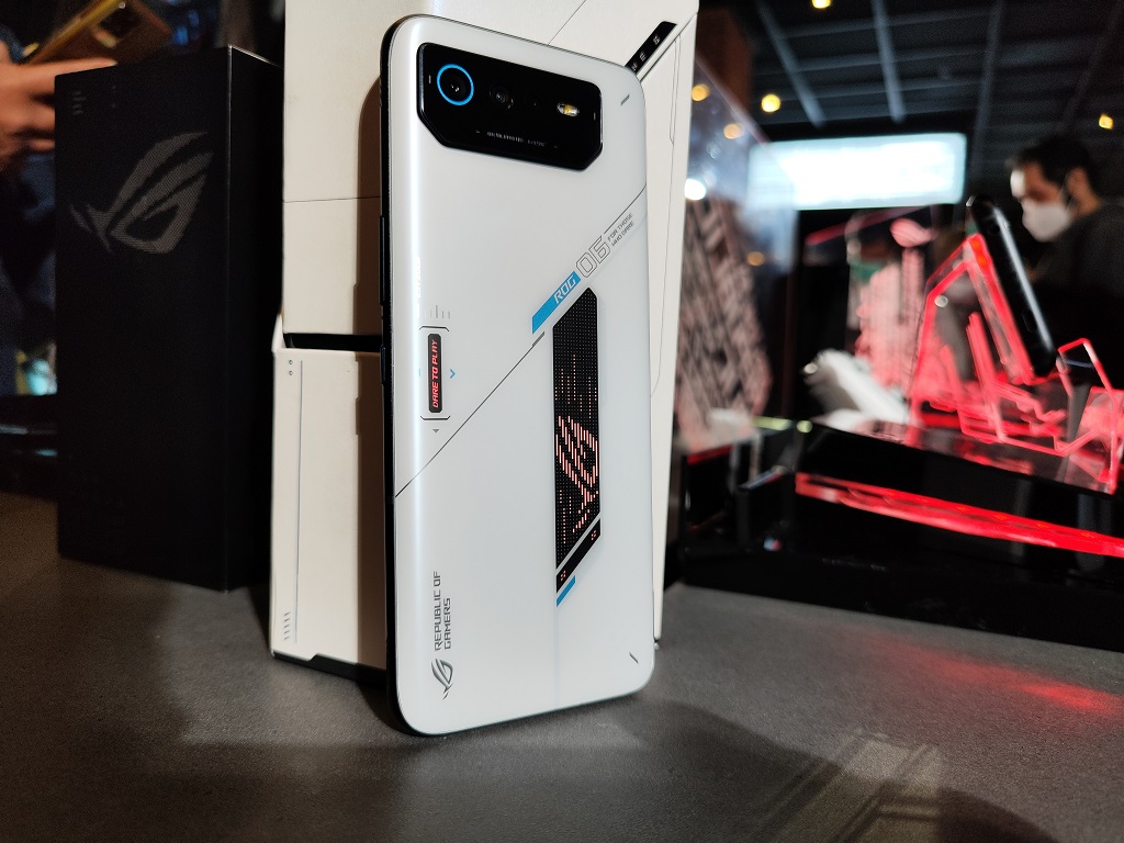 Hands On Asus ROG Phone 6 Series, Masuk Indonesia 21 September 2022