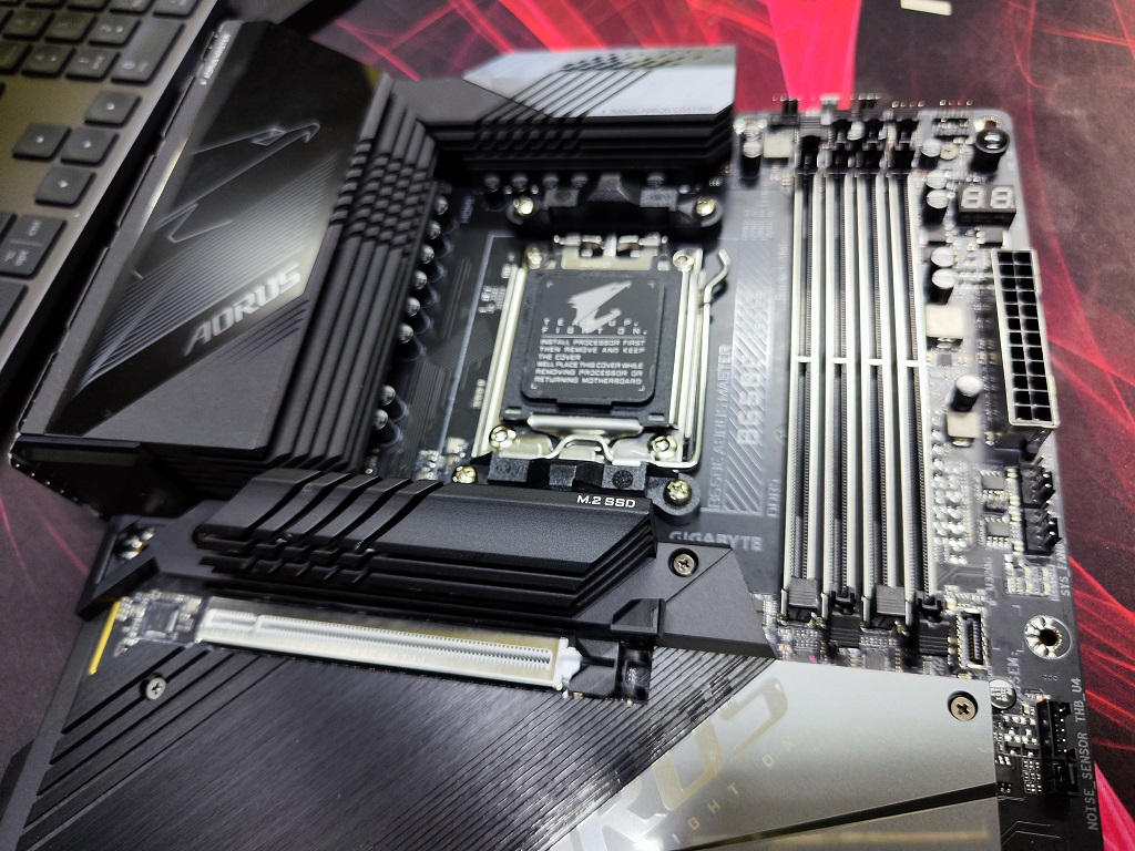 Performa motherboard Gigabyte B650E Arus Master menggunakan AMD Ryzen 9 7900X