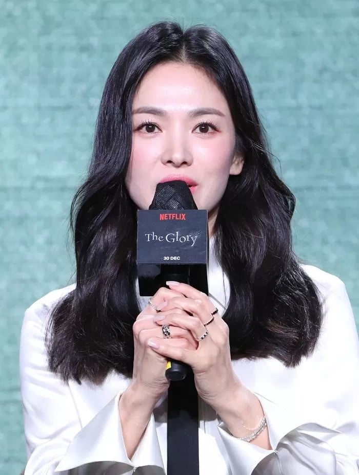 Promosi Drakor <i>The Glory</i>, Netizen Salfok ke Wajah Song Hye Kyo yang Menua