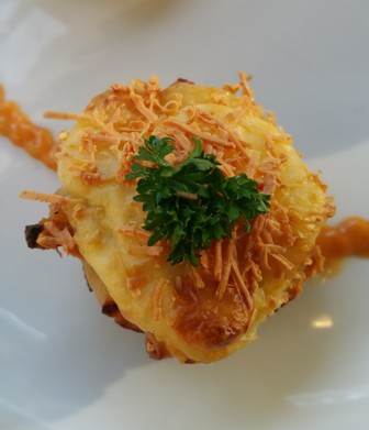 Menikmati Santai Sore di Allium Batam Hotel 