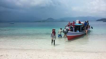 Menyelami Keindahan Laut di Pulau Pahawang Lampung