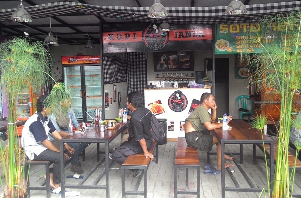 Cobain Kopi Janda di Tanah Abang, Yuk!