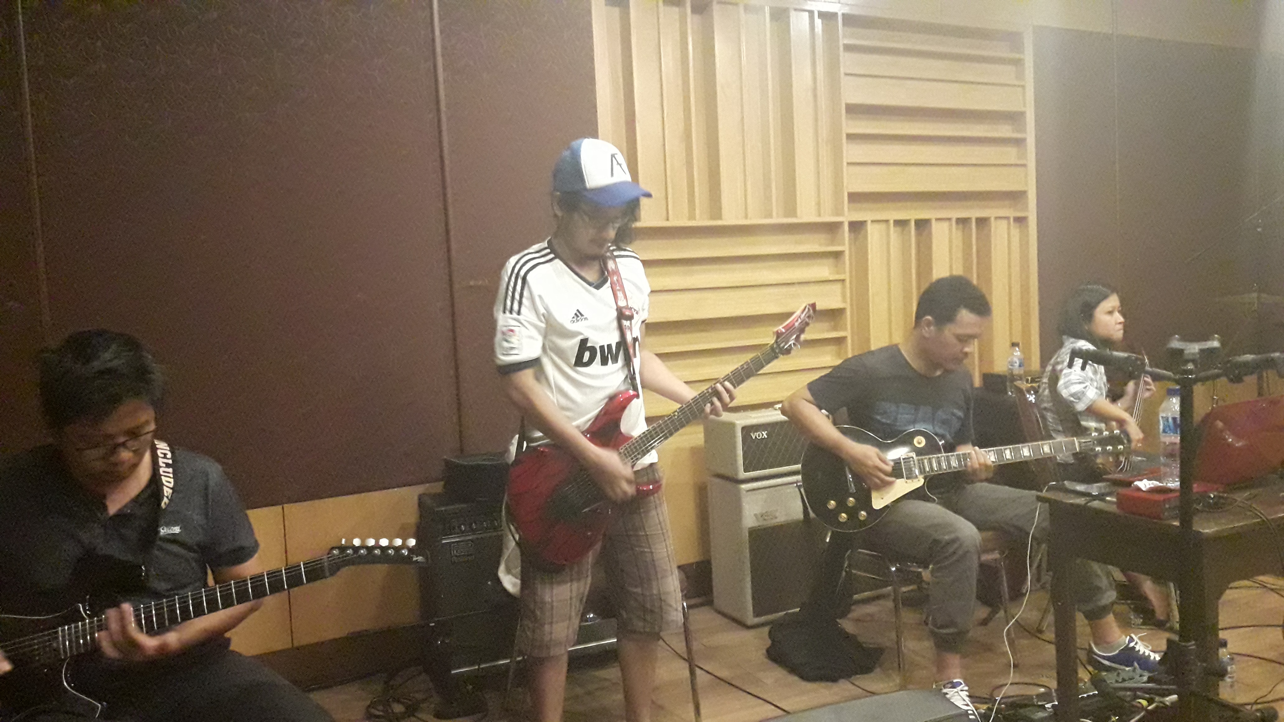 Renjana Base Jam Bernostalgia