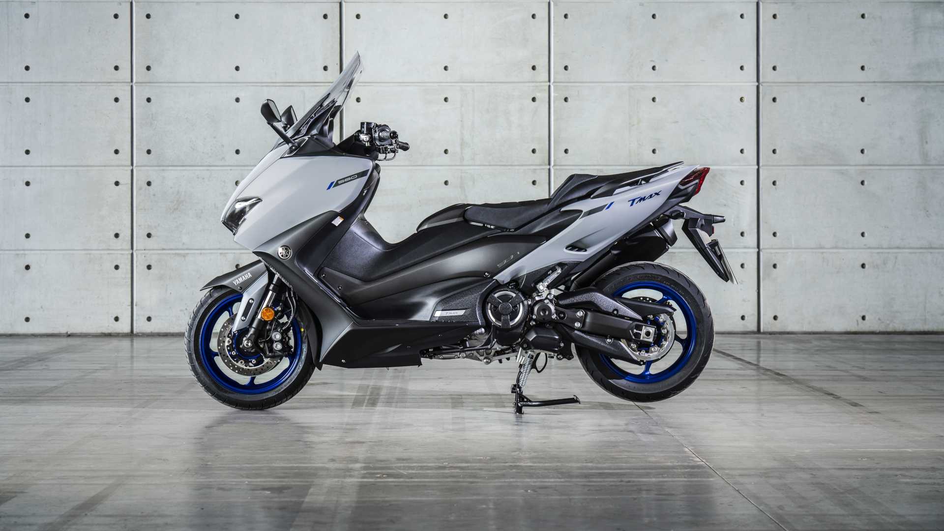 All New Yamaha TMax Usung Mesin Baru