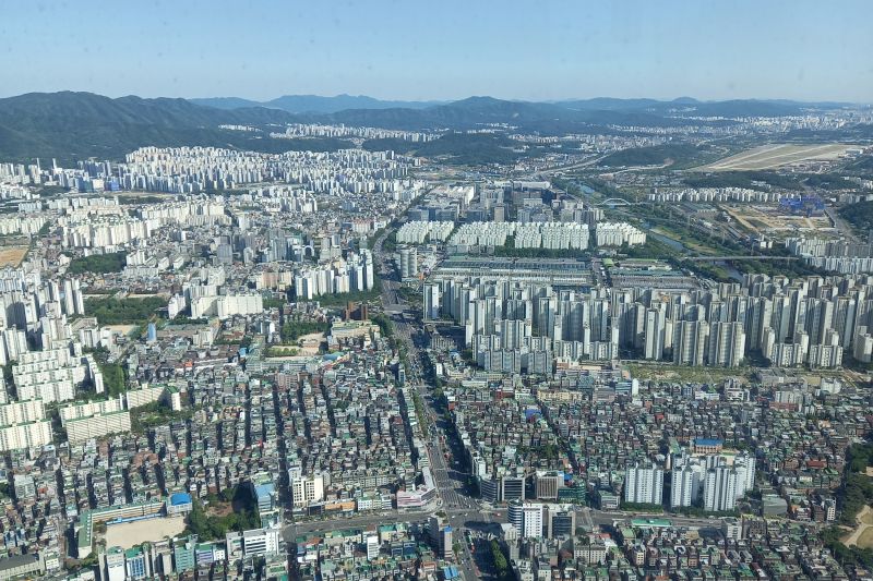 Lotte World Tower, Gedung Tertinggi di Korea yang Menawarkan Pemandangan Indah