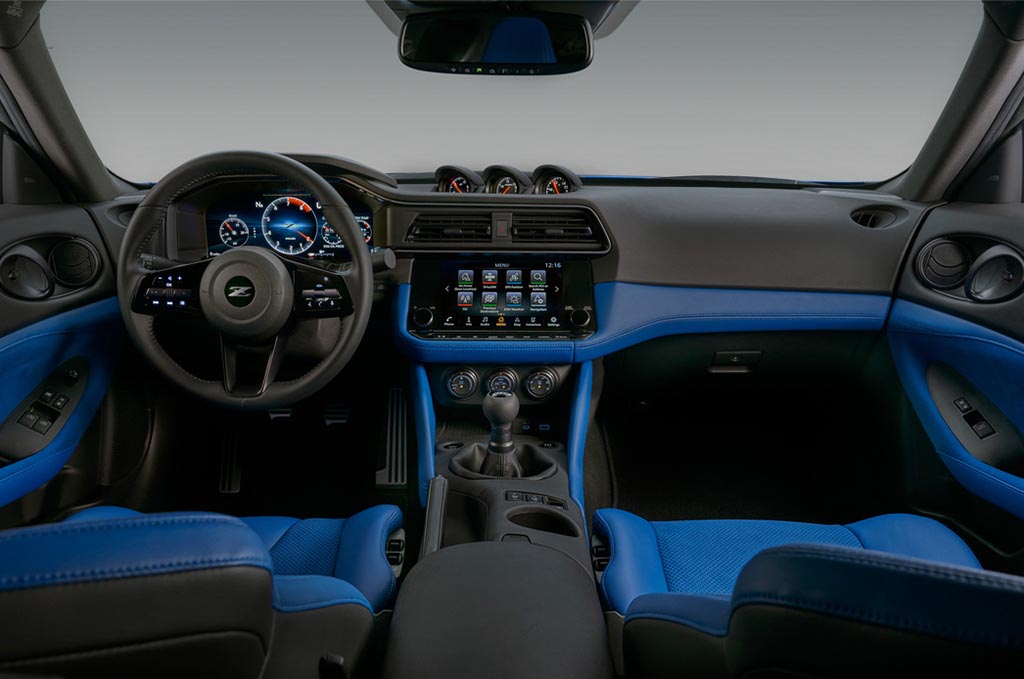 Nissan Z Tantang Toyota GR Supra dengan Nuansa Klasik & Murni