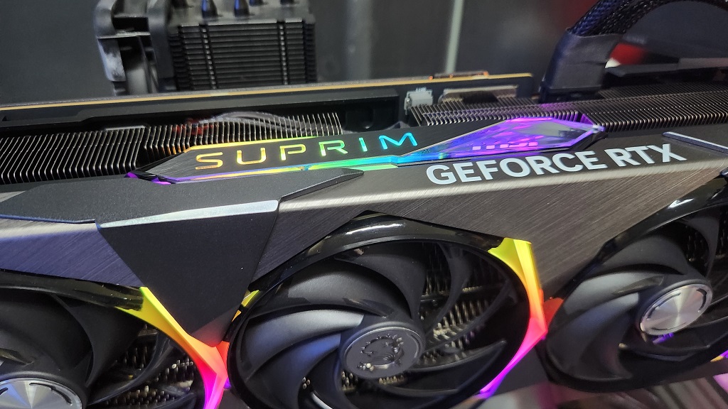 Menjajal Kartu Grafis MSI GeForce RTX 4080 16GB Suprim X