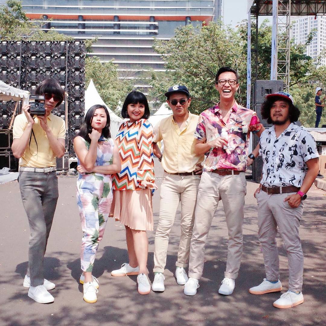 Lima Pasangan Suami Istri yang Tergabung di Satu Grup Musik