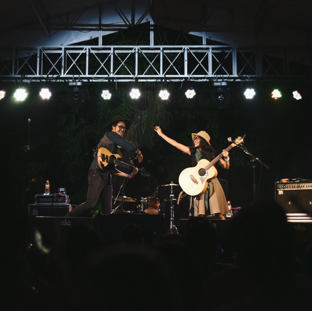 Lima Pasangan Suami Istri yang Tergabung di Satu Grup Musik