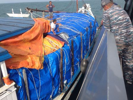 Koarmabar Gagalkan Penyelundupan 100 Ton Rotan ke Malaysia