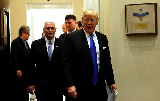 Sarankan agar Trump Ditembak, Politikus Swedia <i>Resign</i>