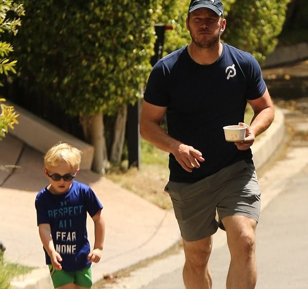 Chris Pratt dan Anna Faris Menghabiskan Waktu Bersama Sang Anak