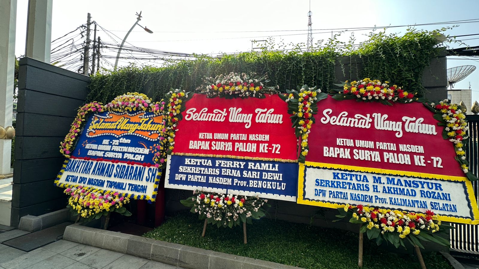 Surya Paloh Ulang Tahun, DPP NasDem Kebanjiran Karangan Bunga