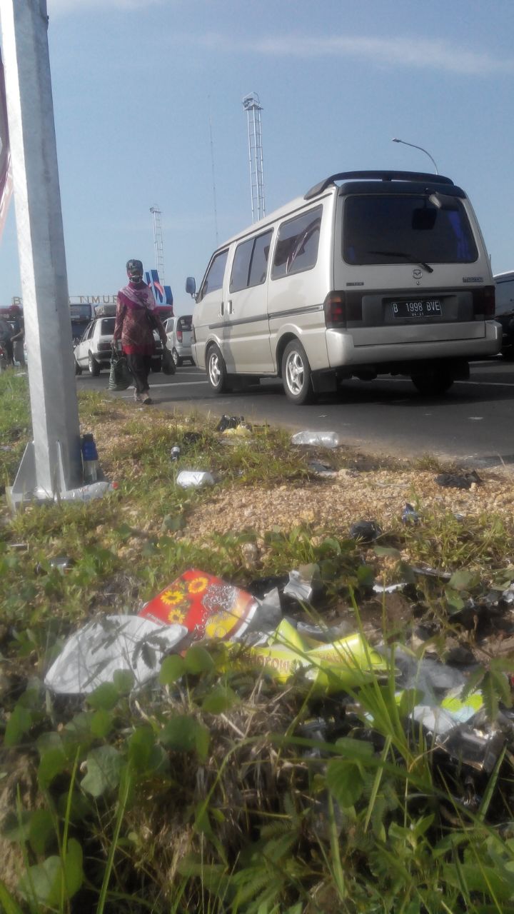 Perlu Kesadaran Pemudik Jaga Kebersihan Tol