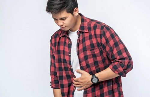 Konsumsi makanan pedas dapat menyebabkan diare. Foto: Freepik