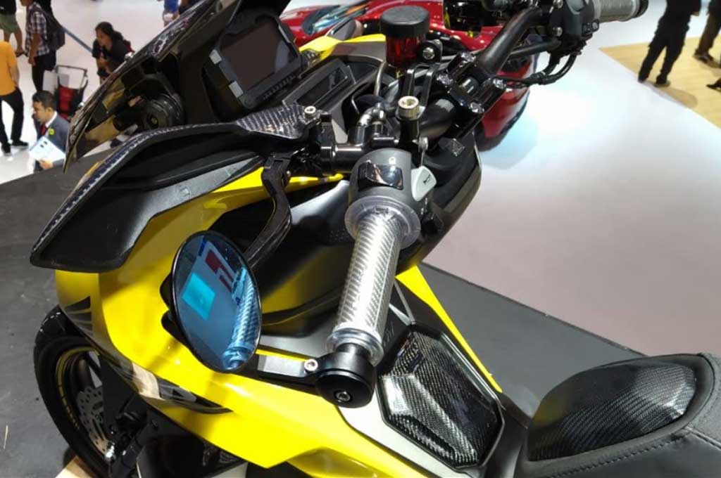 Modifikasi Honda Adv150 Urban Street