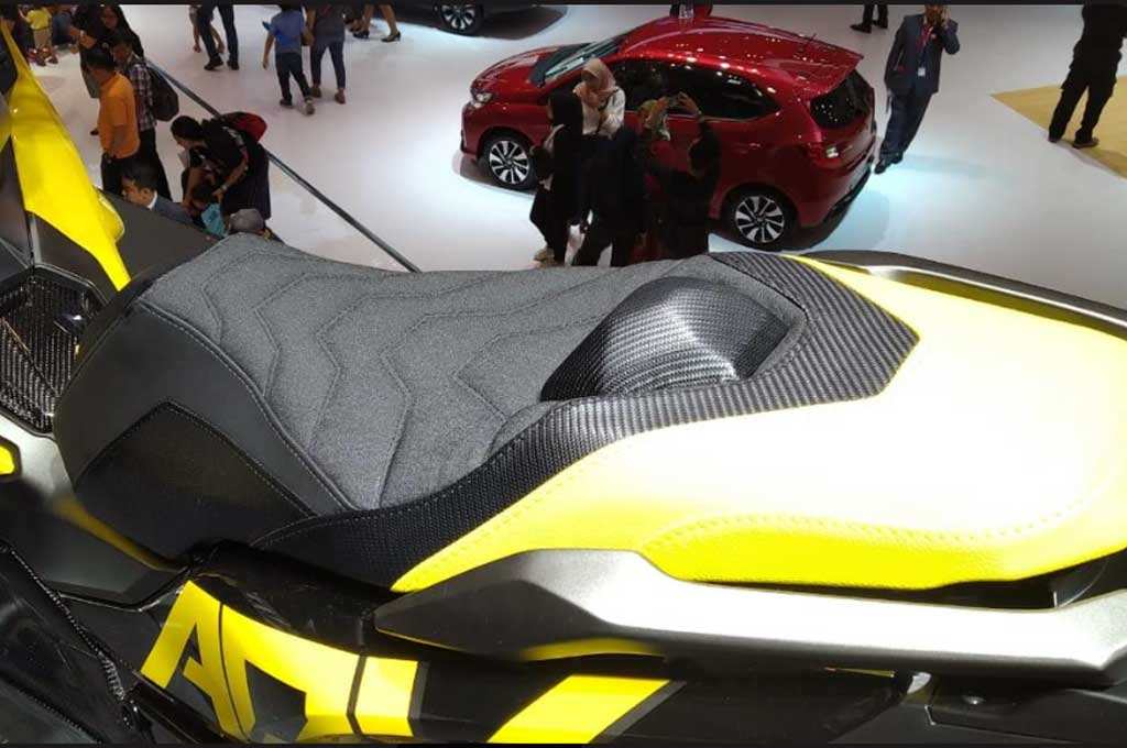 Modifikasi Honda ADV150 Urban Street