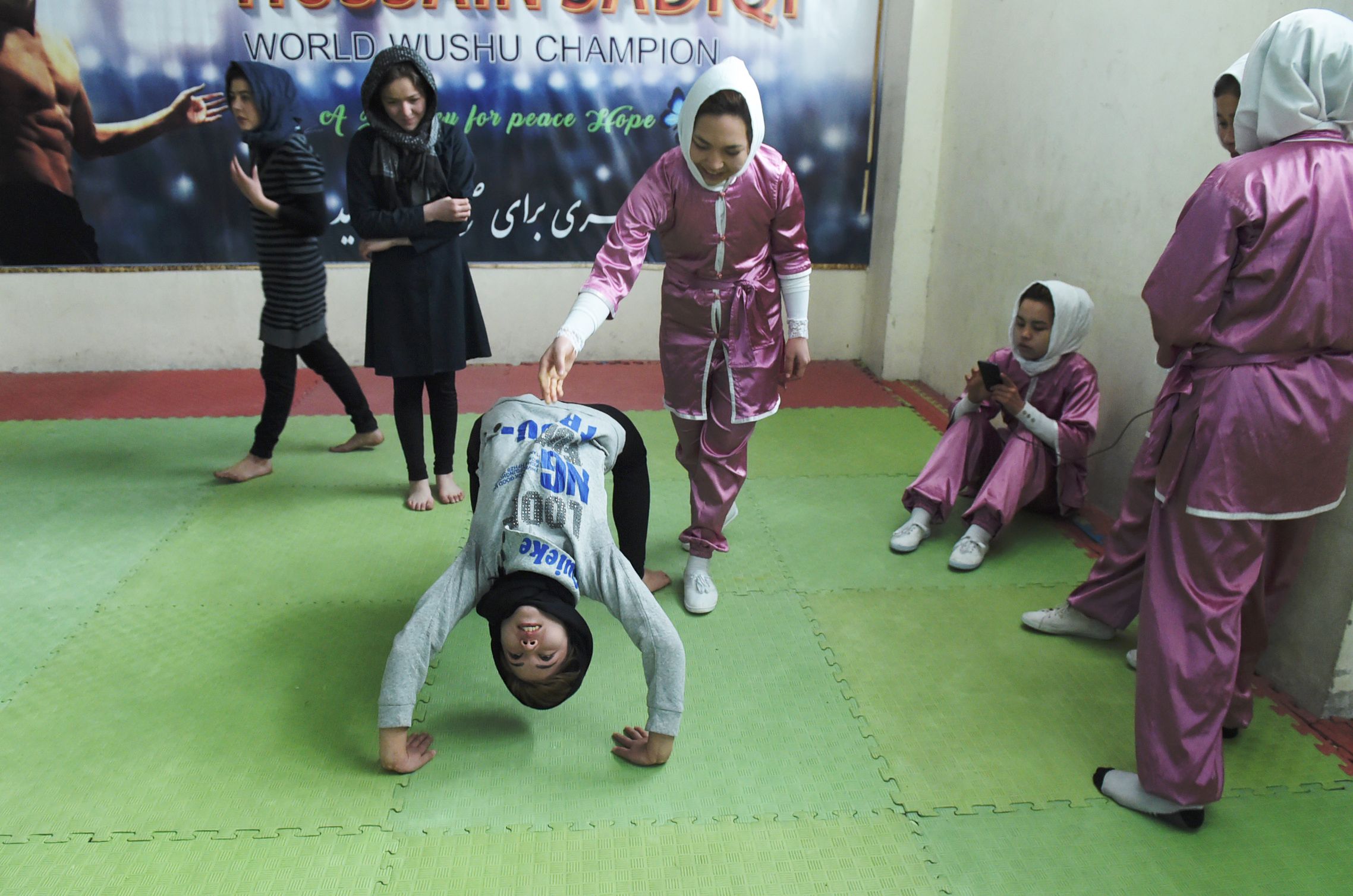 Pendekar Wushu Wanita dari Kabul Unjuk Kebolehan