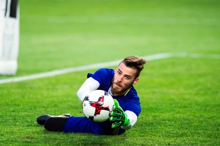 Donnarumma Bisa Berkaca kepada 10 Kiper Termahal Dunia