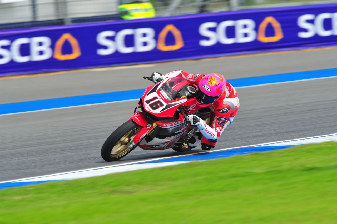 Mengenal Makna Grafis Helm Para Pembalap Indonesia