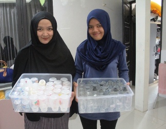 Bayi A, I, U, E, dan O Habiskan 40 Popok Sehari