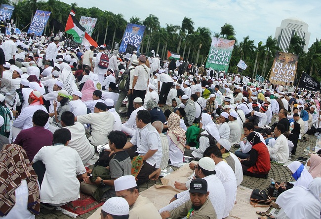 Dari Jalanan ke Parlemen