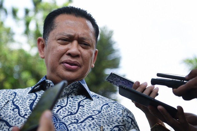 Saling Serang Internal Golkar