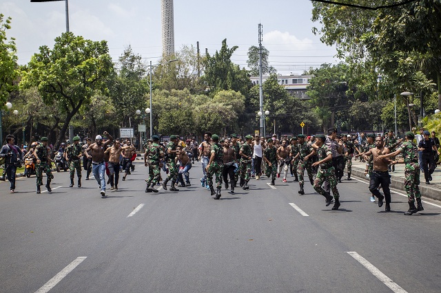 Jalan Panjang Irian Jaya