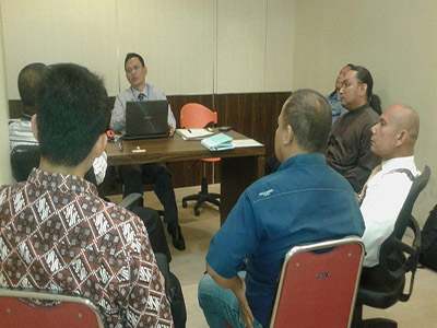 Ini Foto Abraham Jalani Pemeriksaan di Bareskrim