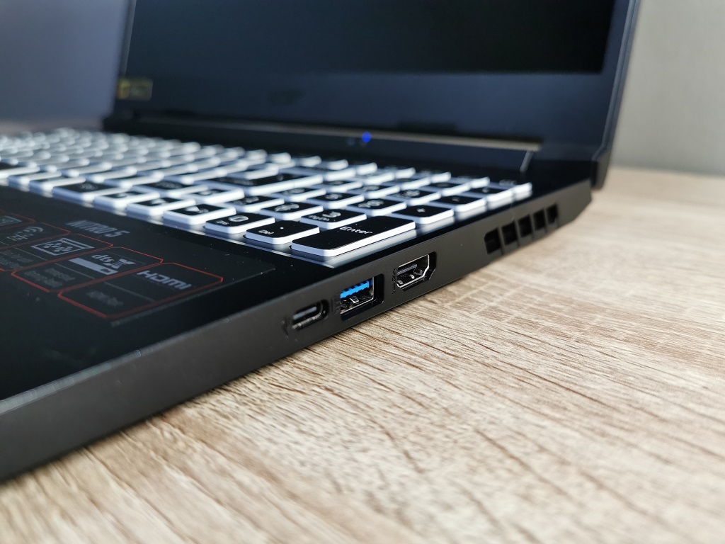 Review Acer Nitro 5, Menarik di Segmen Gaming