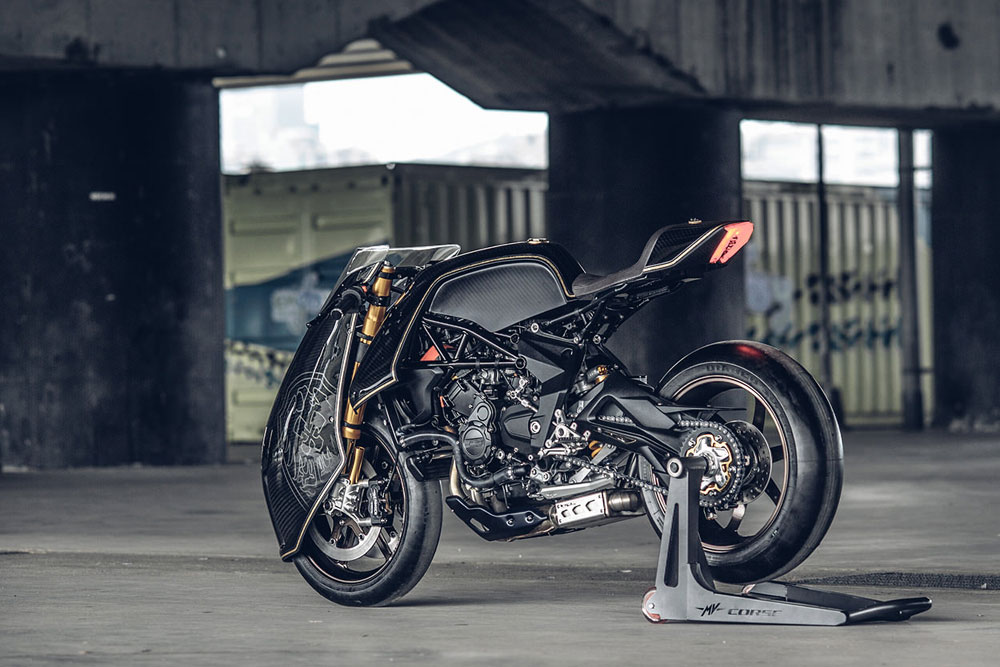 MV Agusta Brutale 800 RR, 'Predator' dari Garasi Rough Crafts