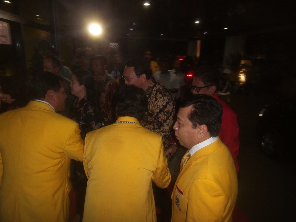 Ahok Semobil dengan Jokowi dan Mega ke Rapimnas Golkar