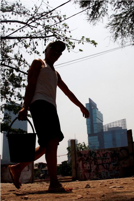 Jakarta Ambles karena Eksploitasi Air Berlebihan