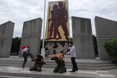 Risma Sebut Anak-anak Muda pun Bisa Jadi Pahlawan